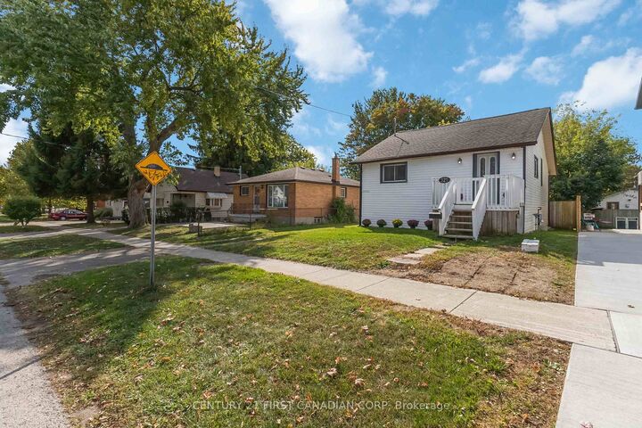 Property Photo:  321 Edmonton Street  ON N5W 4X3 