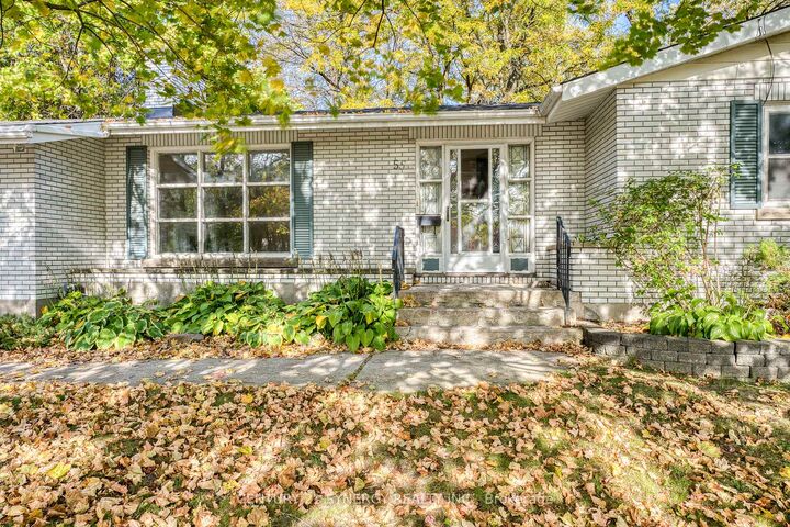 Photo de la propriété:  55 Drummond Street W  ON K7H 2J9