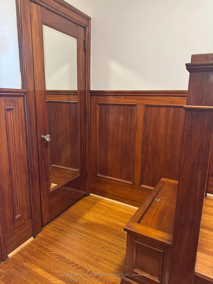 Property Photo:  1274 Broadview Avenue  ON M4K 2T4