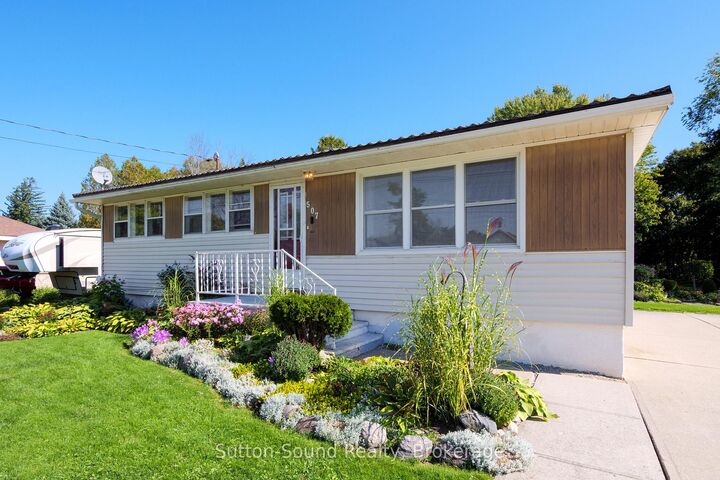 Property Photo: 507 McNaughton Street ON N0H 2T0