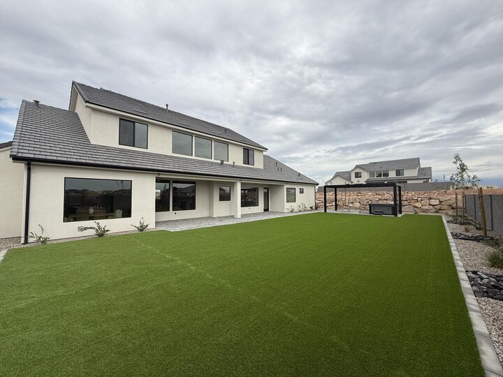 Property Photo: 2221 S Carabiner Way UT 84770