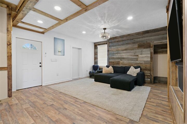 Property Photo: 214 Wood St PA 15089