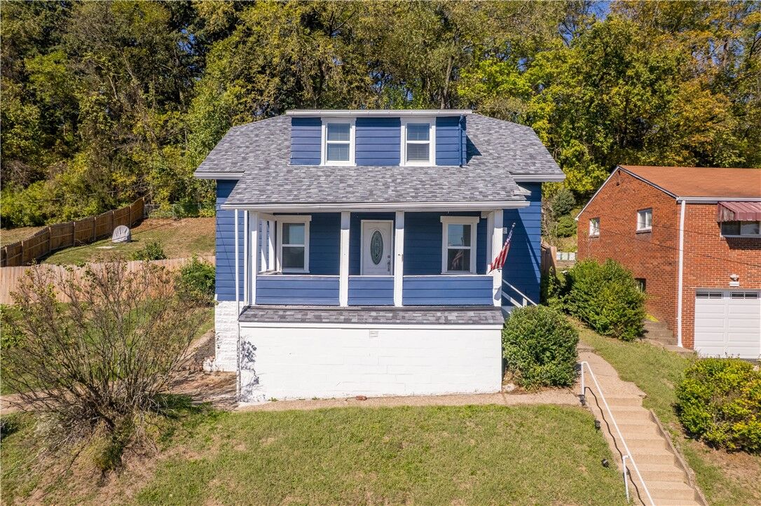Property Photo:  285 Patterson Ave  PA 15017 