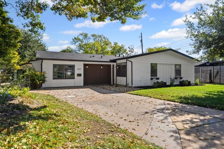 Property Photo: 2014 Hardy Circle TX 78757