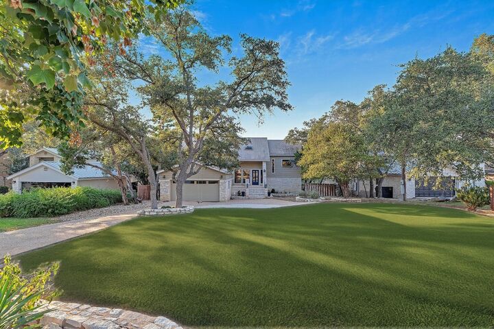 22012 Briarcliff Drive  Spicewood TX 78669 photo