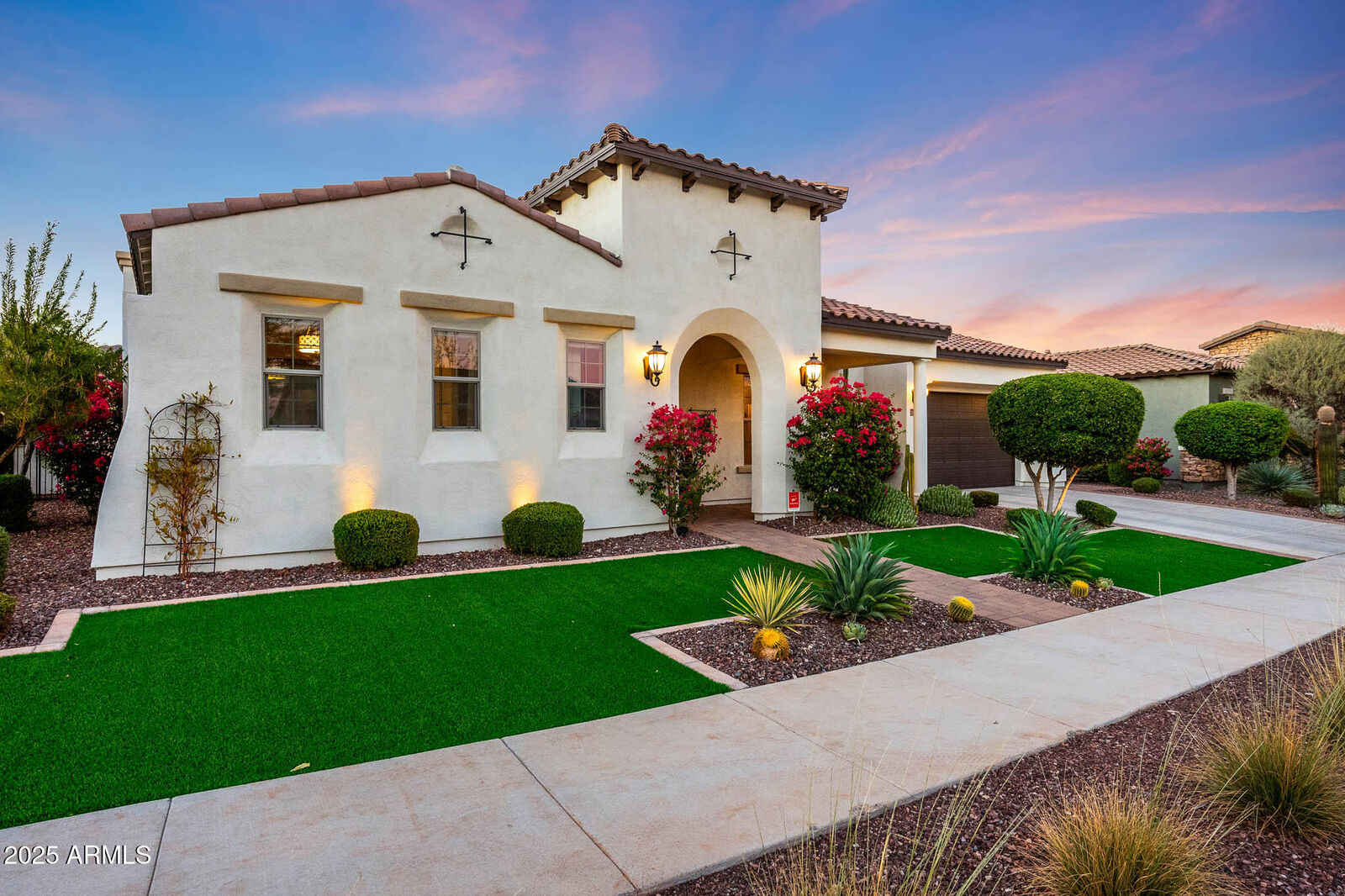 Property Photo:  20978 W Colina Court  AZ 85396 