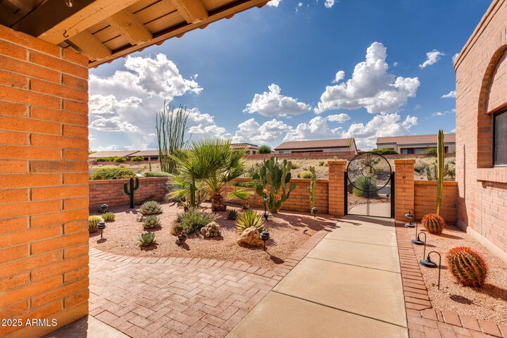 Property Photo: 4947 S Harvest Moon Drive AZ 85622