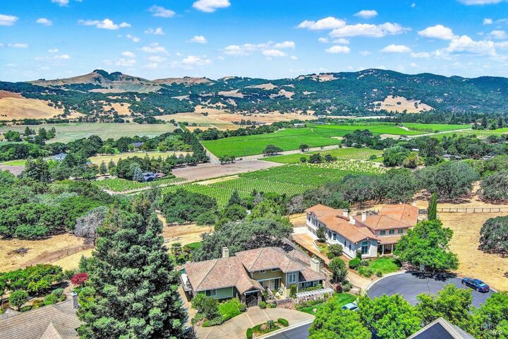 Property Photo: 1009 Cypressridge Place CA 94534