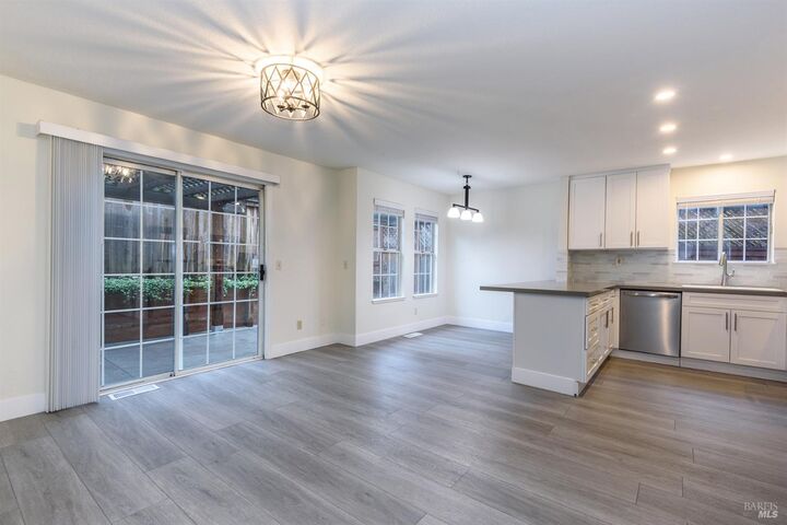 Property Photo: 2647 Lago Oaks Drive CA 95405