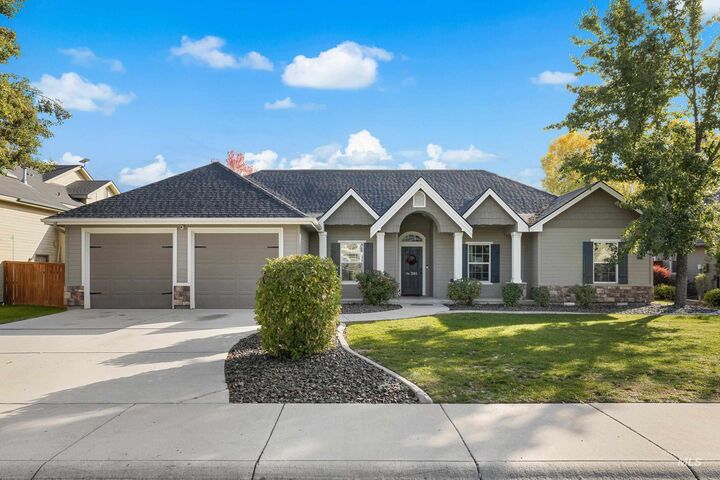 304 N Baldy Pl  Star ID 83669-5604 photo