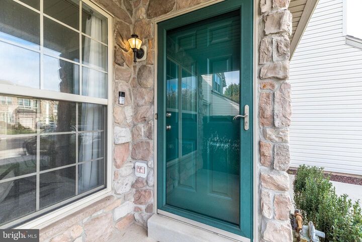 Property Photo: 5087 Beacon Hill Court PA 18902