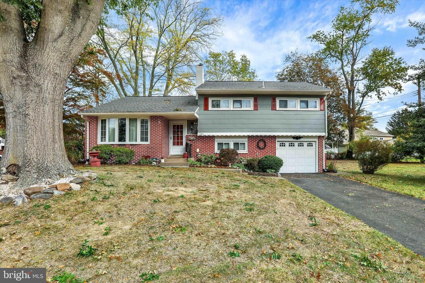 Property Photo: 404 Alden Avenue PA 19067