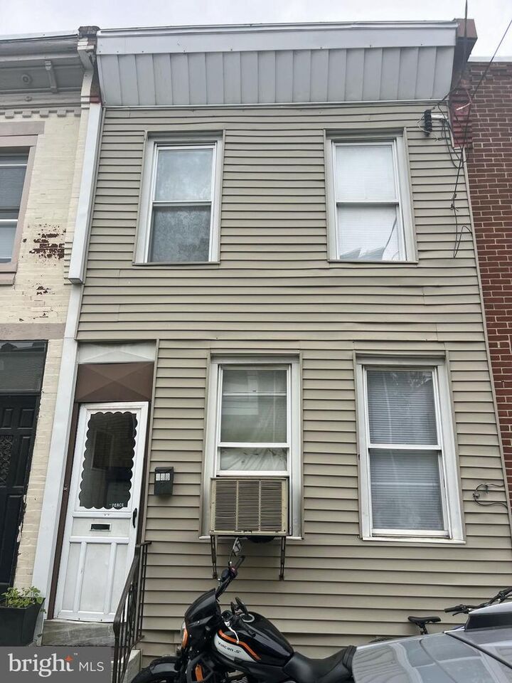 436 Hoffman Street  Philadelphia PA 19148 photo