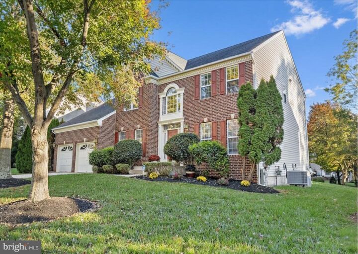 Property Photo: 17105 Aspen Leaf Drive MD 20716