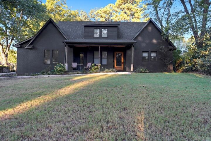 Property Photo:  1411 S Madison  AR 72401 