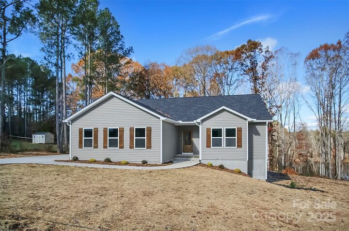 Property Photo: 7058 Sparrow Lane NC 28168