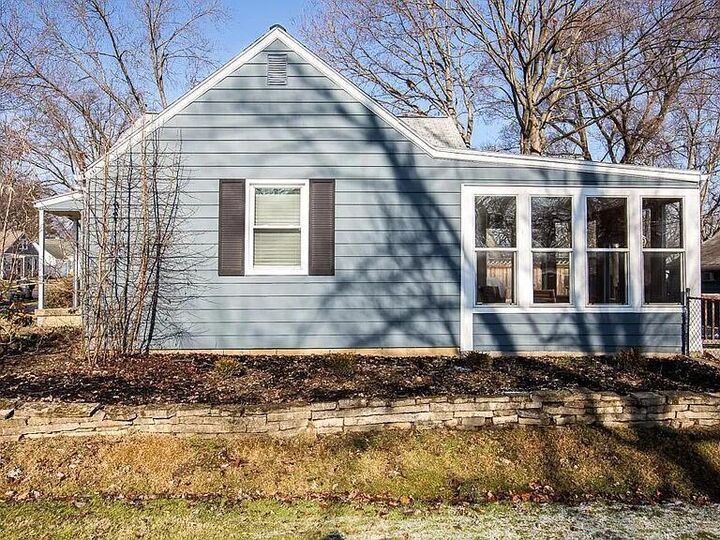 Property Photo:  1736 Hess Boulevard  OH 43212 