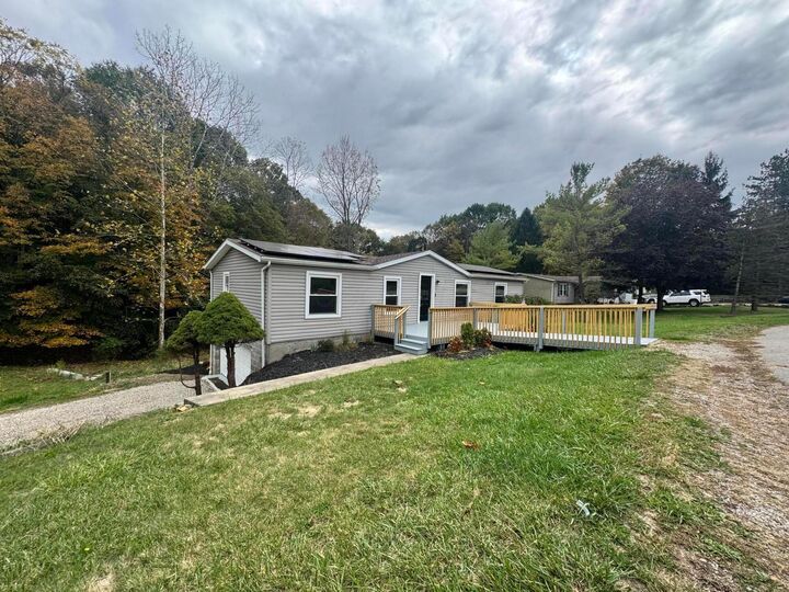 Property Photo: 2975 Pleasant NE Drive OH 43130
