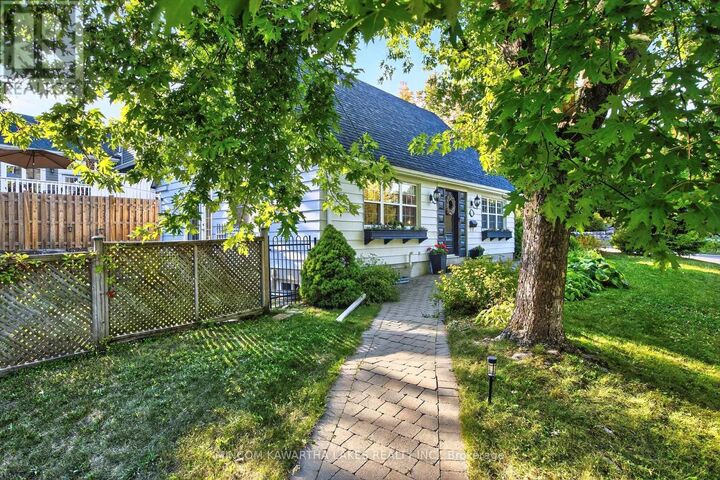 Property Photo: 375 Albertus Avenue ON K9J 5Z7