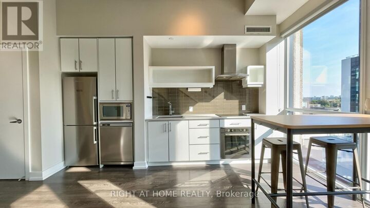 Property Photo: 75 The Donway W 505 ON M3C 2E9