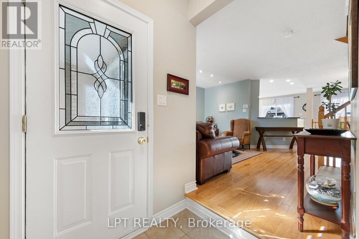 Property Photo:  16 Calaveras Avenue  ON K2J 4Z8 