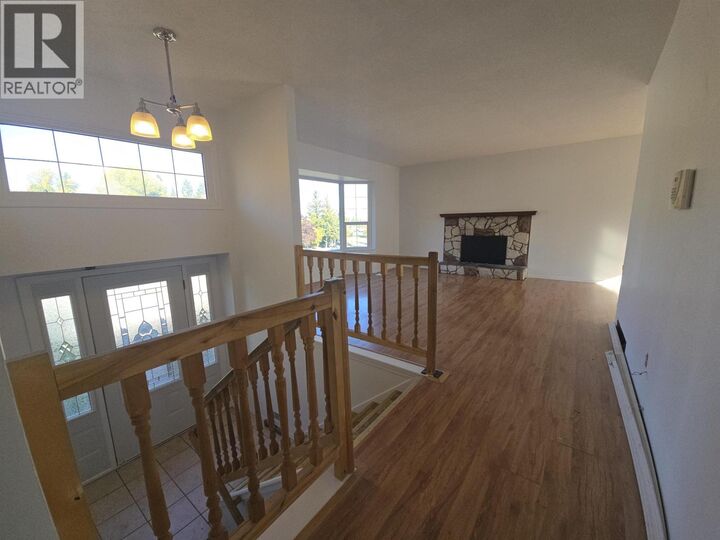 Photo de la propriété: 1394 Lewis Drive BC V2J 1K8