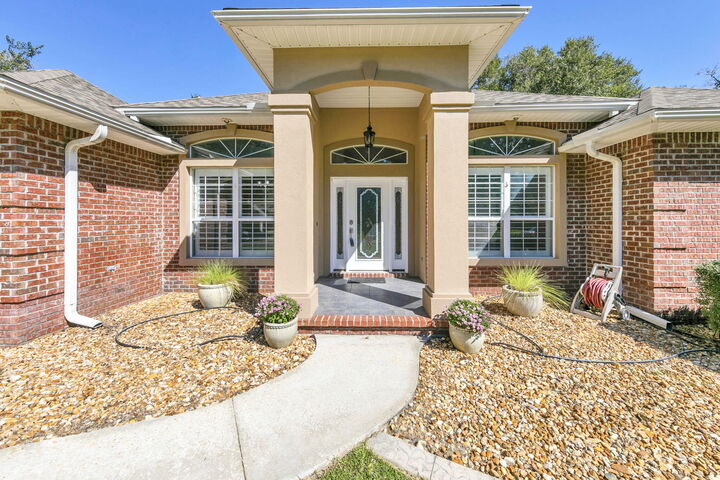 Property Photo: 2623 Brodie Lane FL 32536