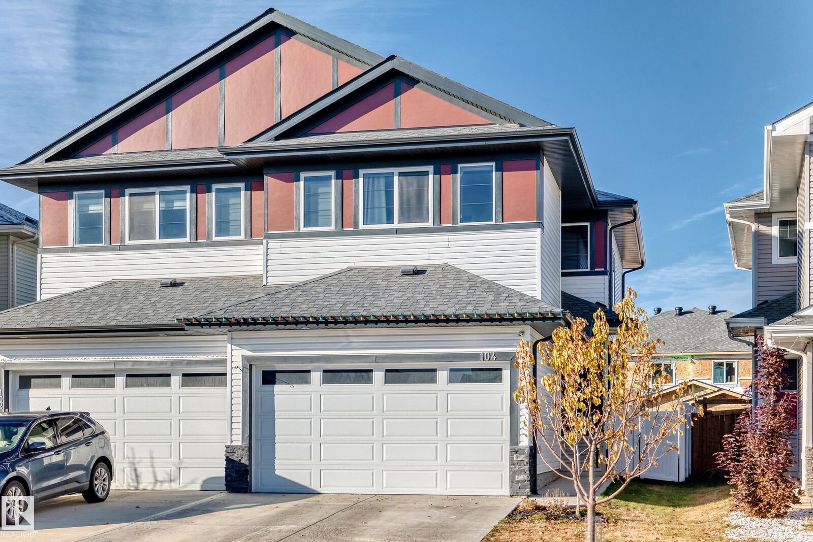 Property Photo: 104 Willow Link AB T8L 0W8
