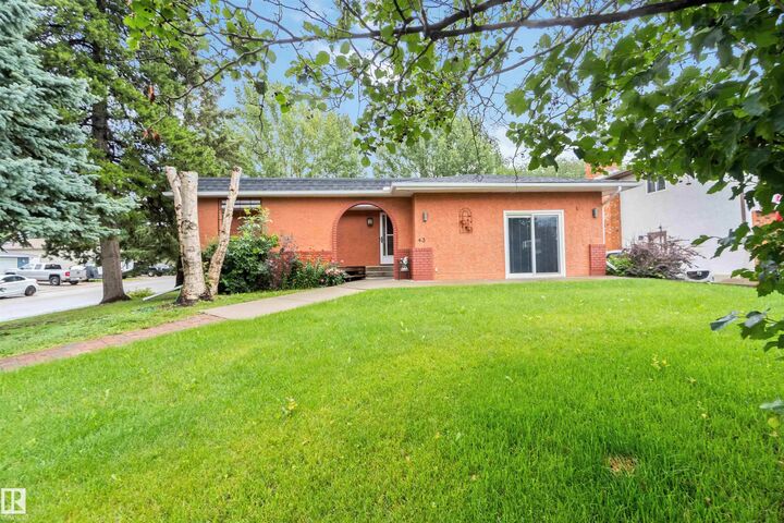43 Georgian Way  Sherwood Park AB T8A 2V3 photo