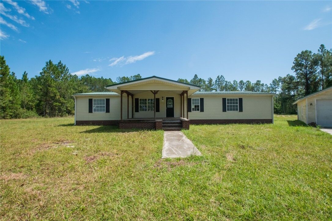 Property Photo: 190 Forest Lake Drive GA 31537
