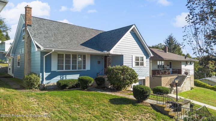 Property Photo:  507 Smith Street  PA 18512