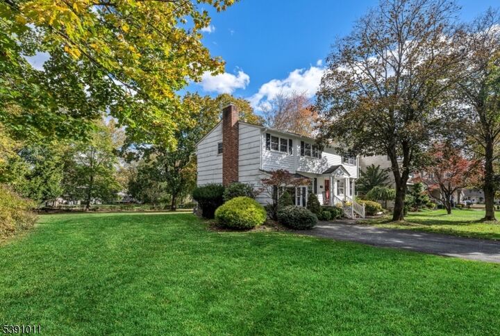 Property Photo:  4 Reynolds Rd  NJ 07440 