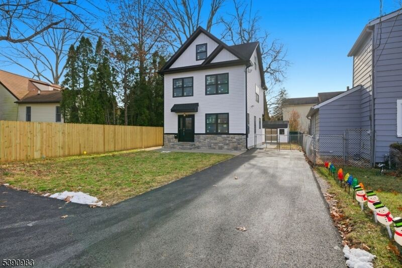 Property Photo:  10 Buena Rd  NJ 07054 