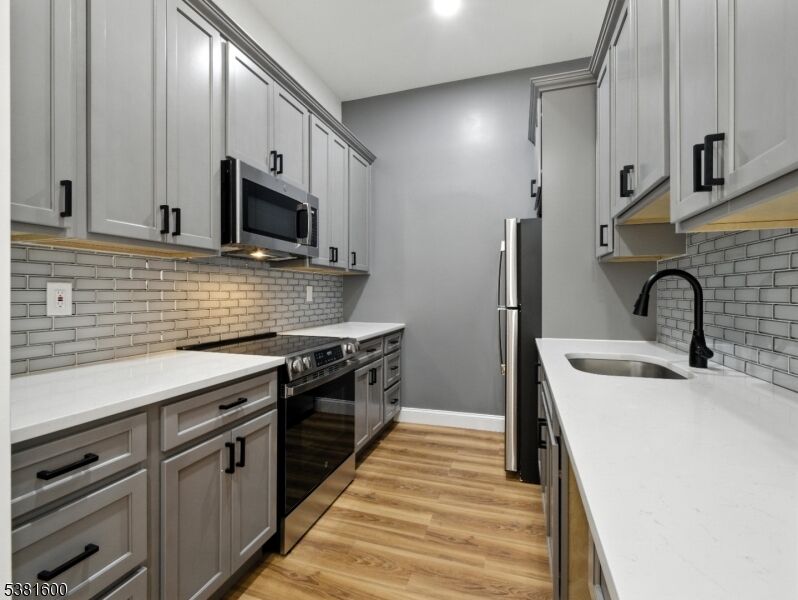 Property Photo: 111 Mulberry St 1-O NJ 07102