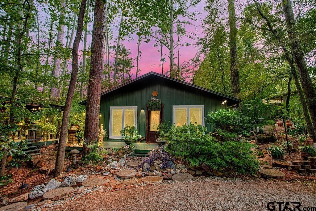 Property Photo:  1622 Brookhollow  TX 75771 