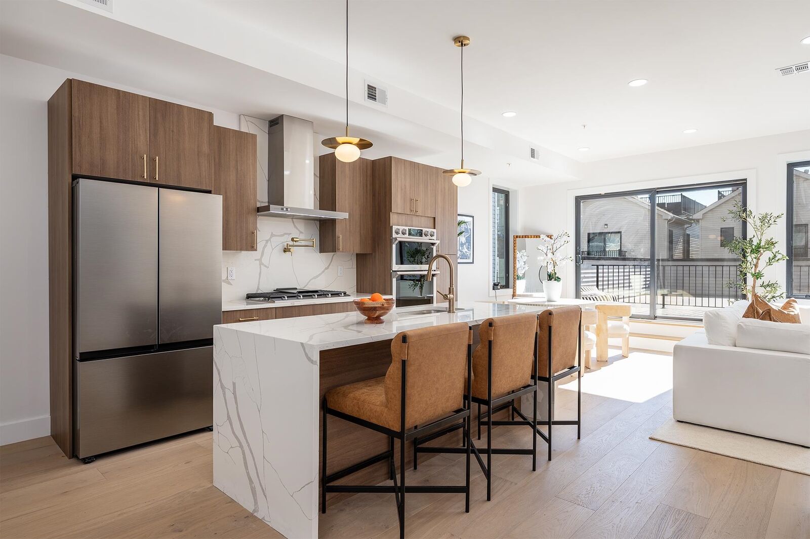 Property Photo: 17 Leonard St 3 NJ 07307