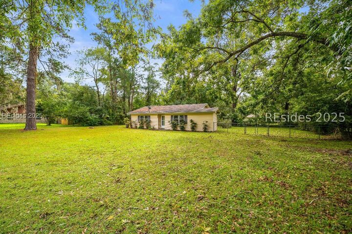 Property Photo:  2406 Mossy Oaks Road  SC 29902 