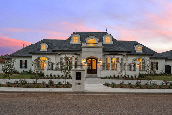 1902 Aberdeen Avenue  Lubbock TX 79407 photo