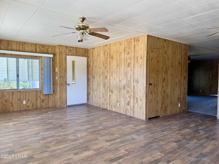 Property Photo: 412 N Misty Ln AZ 85344
