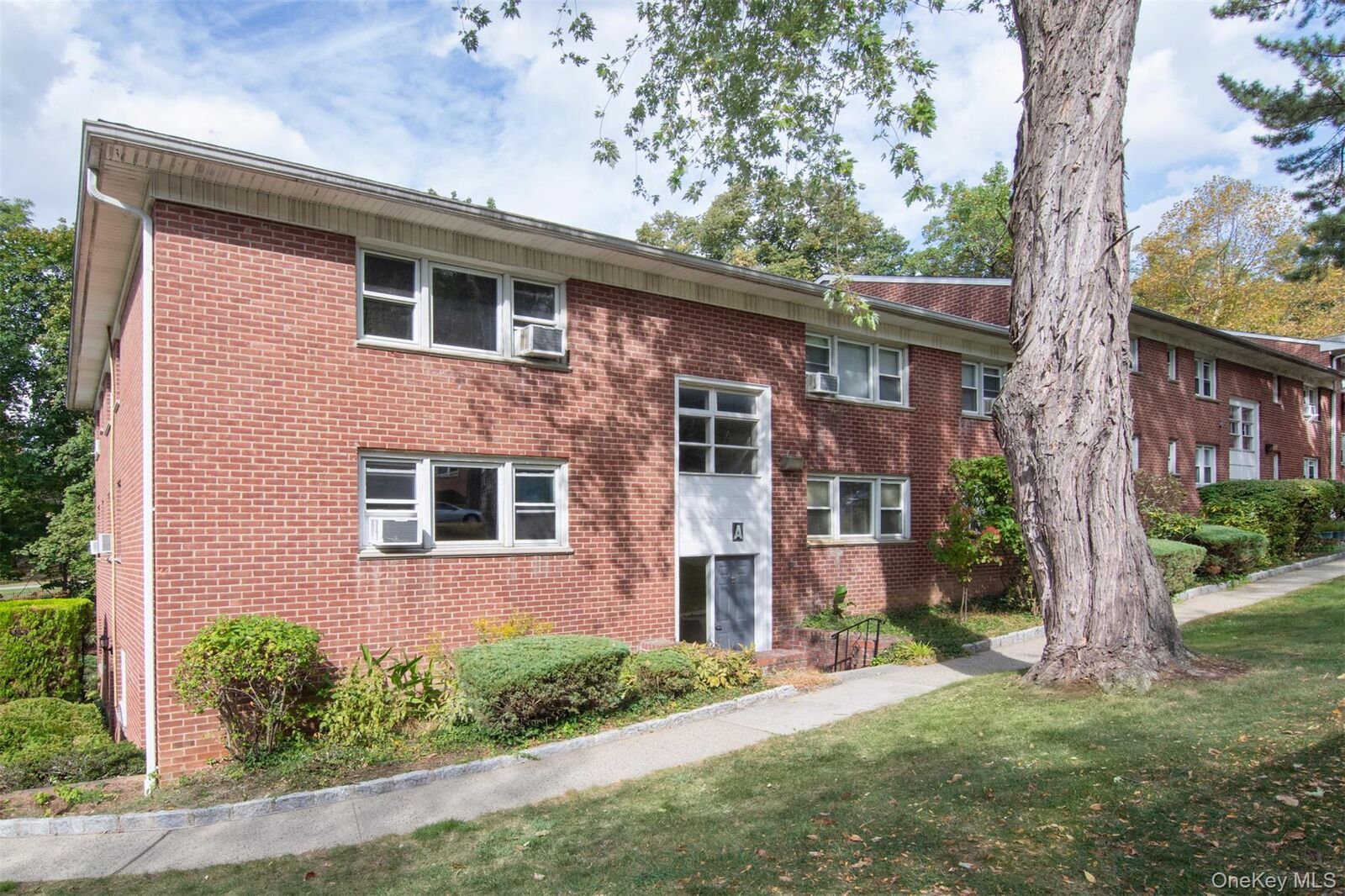 Property Photo: 140 N Broadway A-2 NY 10533