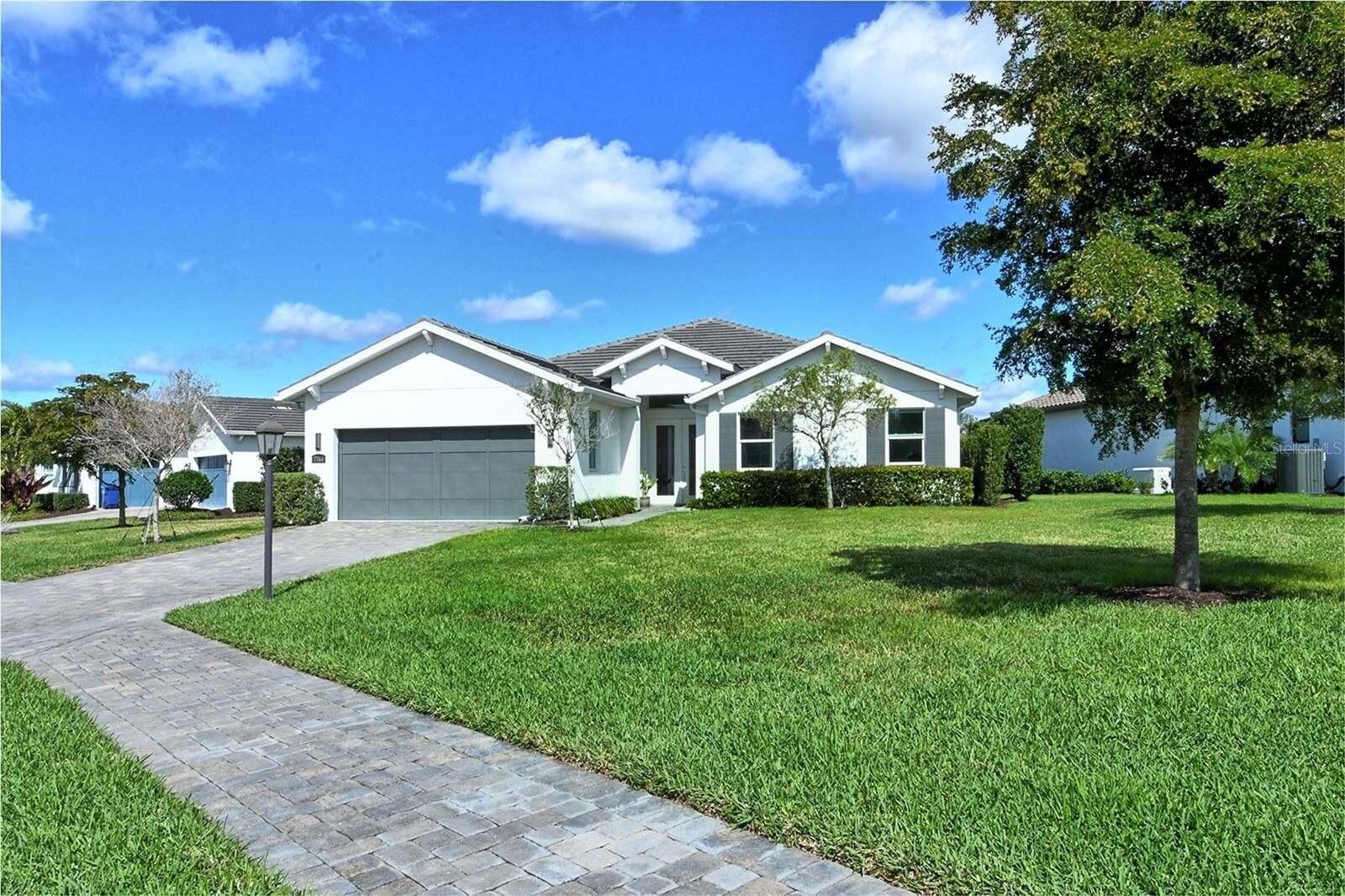 Property Photo: 7744 Sandhill Lake Drive FL 34241