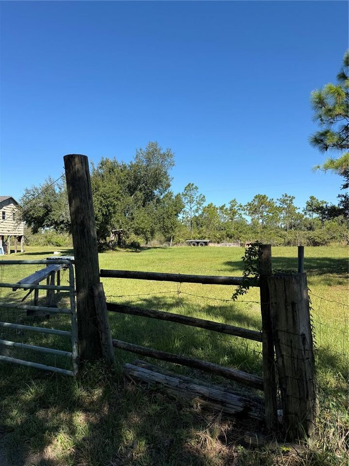 Property Photo: 5147 Palangos Drive FL 33982