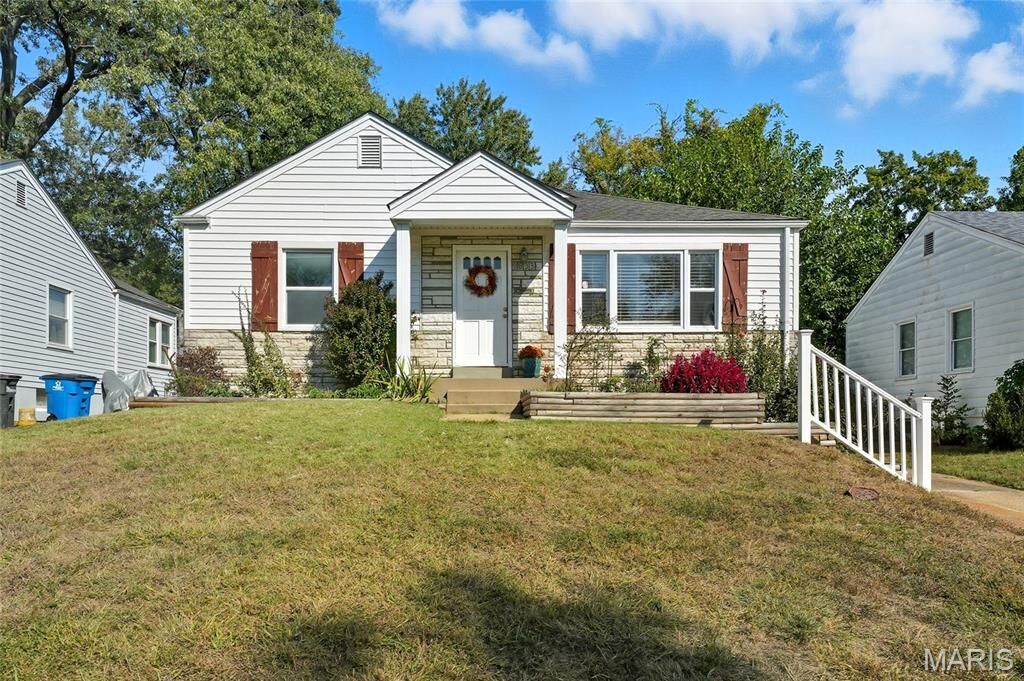 Property Photo: 9833 Eastbrook Drive MO 63114