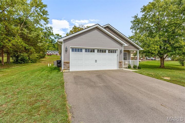 Property Photo:  221 Cypress Street  MO 63601