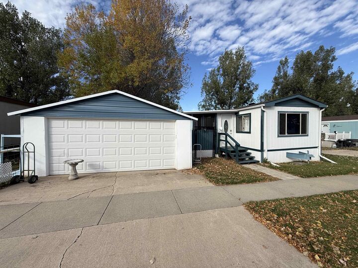 1105 Spearfish Mountain Lane  Spearfish SD 57783 photo
