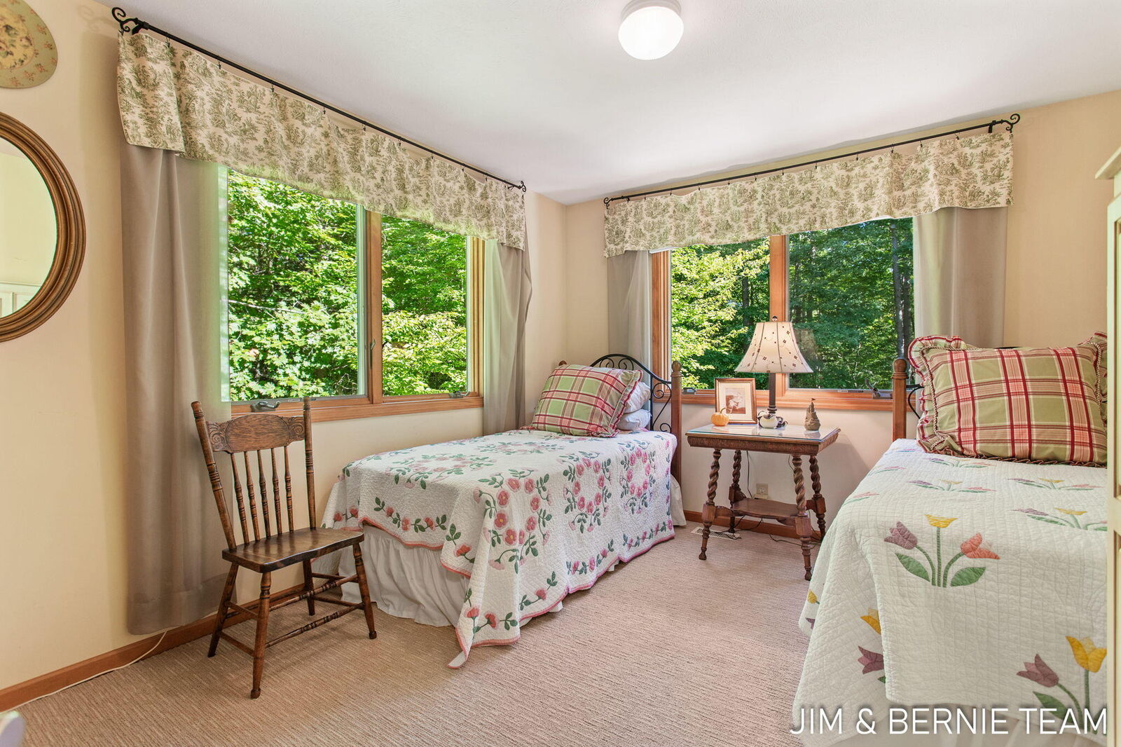 Property Photo: 4580 N Lakeshore Drive MI 49424