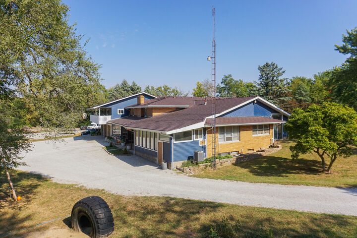 Property Photo:  1409 Butchers Lane  IL 61701