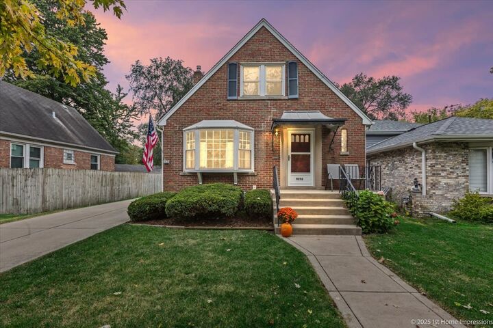 Property Photo: 9252 S Sawyer Avenue IL 60805