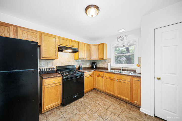 Property Photo:  17651 Hillcrest Drive  IL 60478 