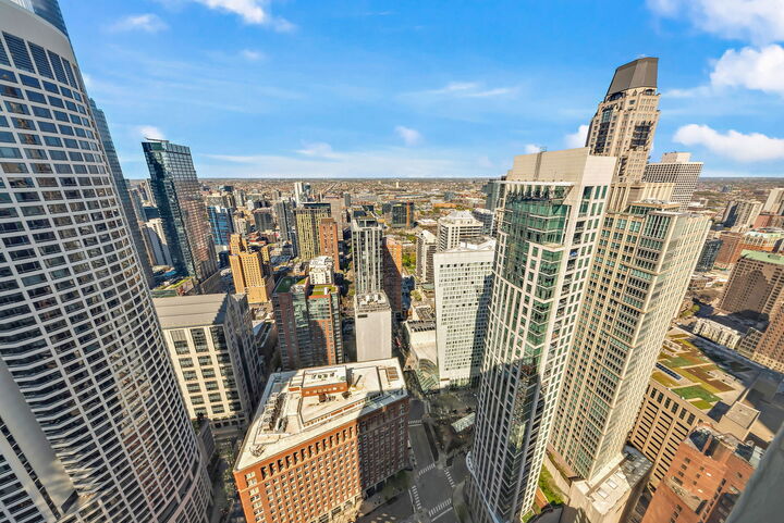 Property Photo:  111 E Chestnut Street 54G  IL 60611 